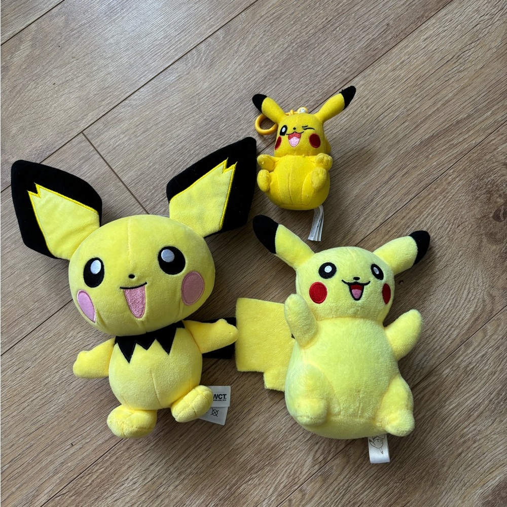 Yellow Pikachu and Pichu Plush Toy Set